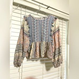 Mix patterned top